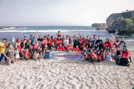 Album : Maknyoss Touring kemerdekaan