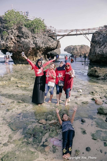 Album : Maknyoss Touring kemerdekaan