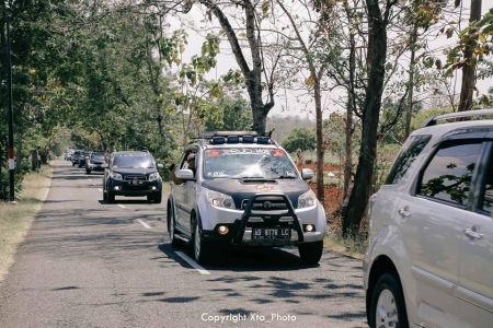 Album : Maknyoss Touring kemerdekaan