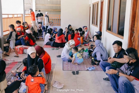 Album : Maknyoss Touring kemerdekaan