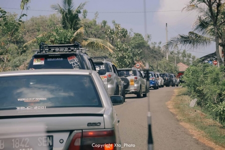 Album : Maknyoss Touring kemerdekaan