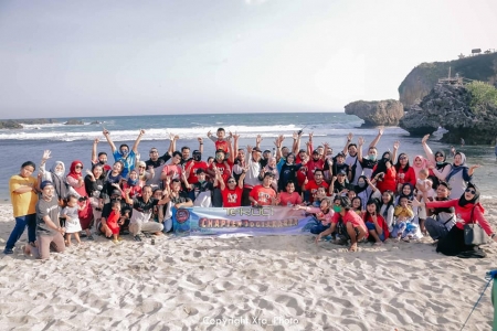 Album : Maknyoss Touring kemerdekaan