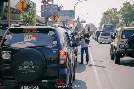 Album : Maknyoss Touring kemerdekaan