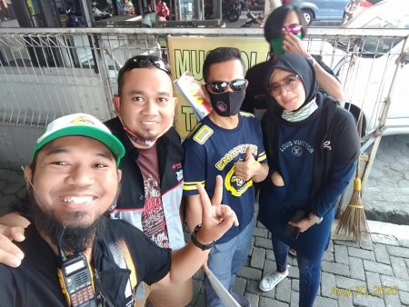 Album : Maknyoss Touring kemerdekaan