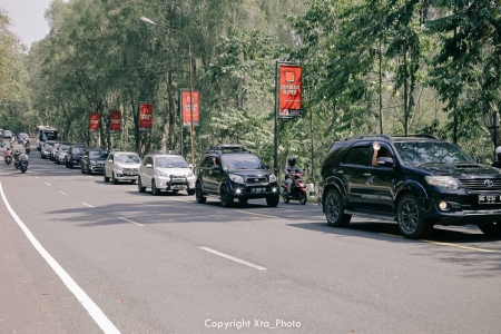 Album : Maknyoss Touring kemerdekaan